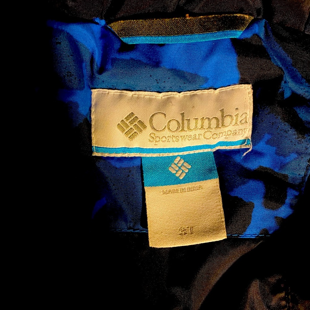 Boys 3 T Coat in great condition just outgrew the coat